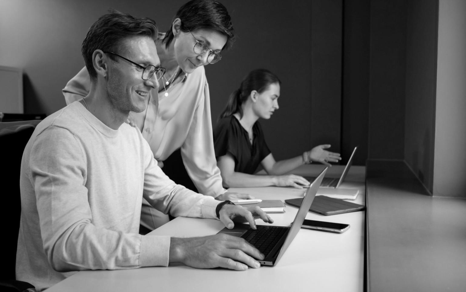 Moderne Lernumgebung für Finanzbildung